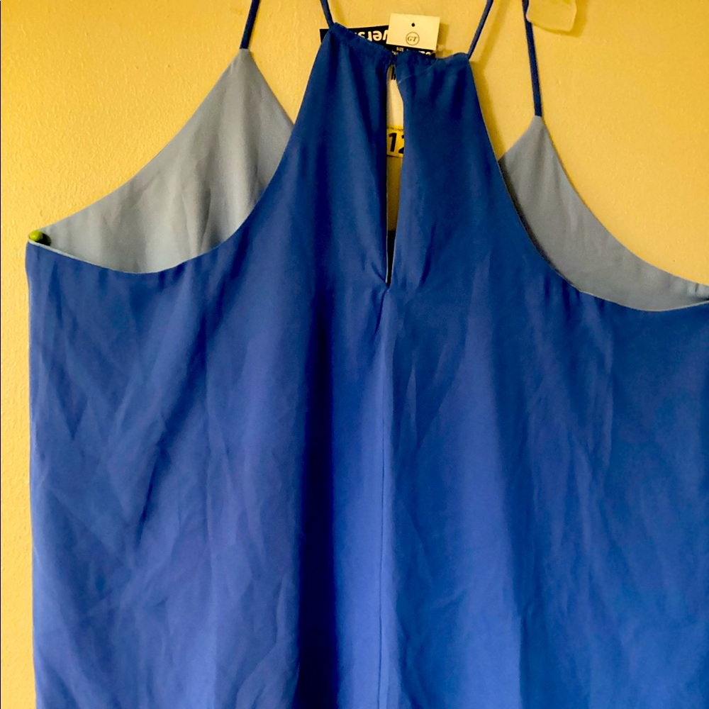 Reversible top